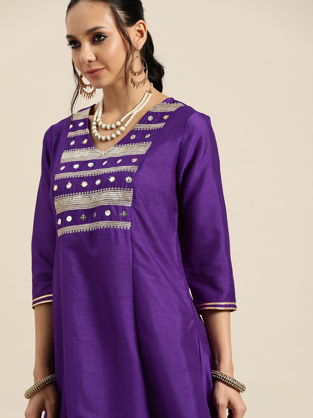 

Sangria Women Purple & Silver Ethnic Motifs Embroidered Mirror Work Kurta