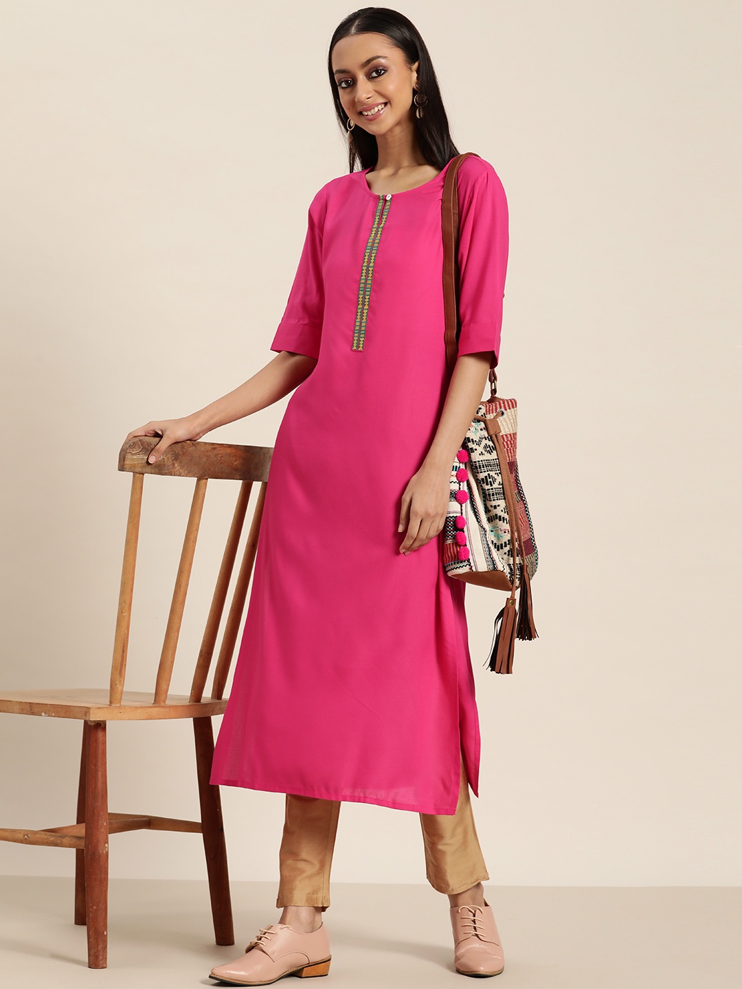 

Sangria Women Pink Solid Keyhole Neck Kurta