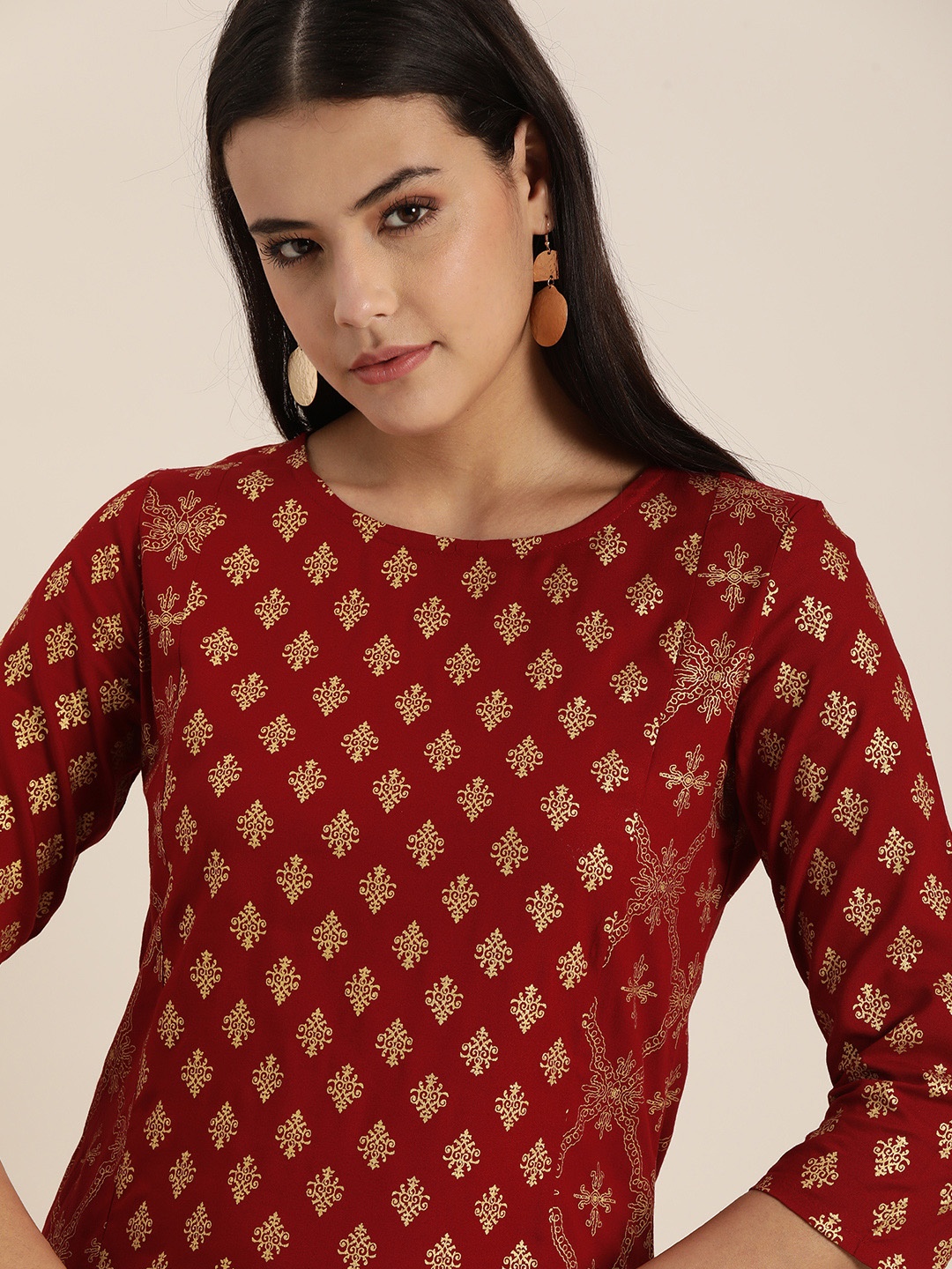 

Sangria Women Maroon & Gold-Toned Ethnic Motifs Printed Kurta