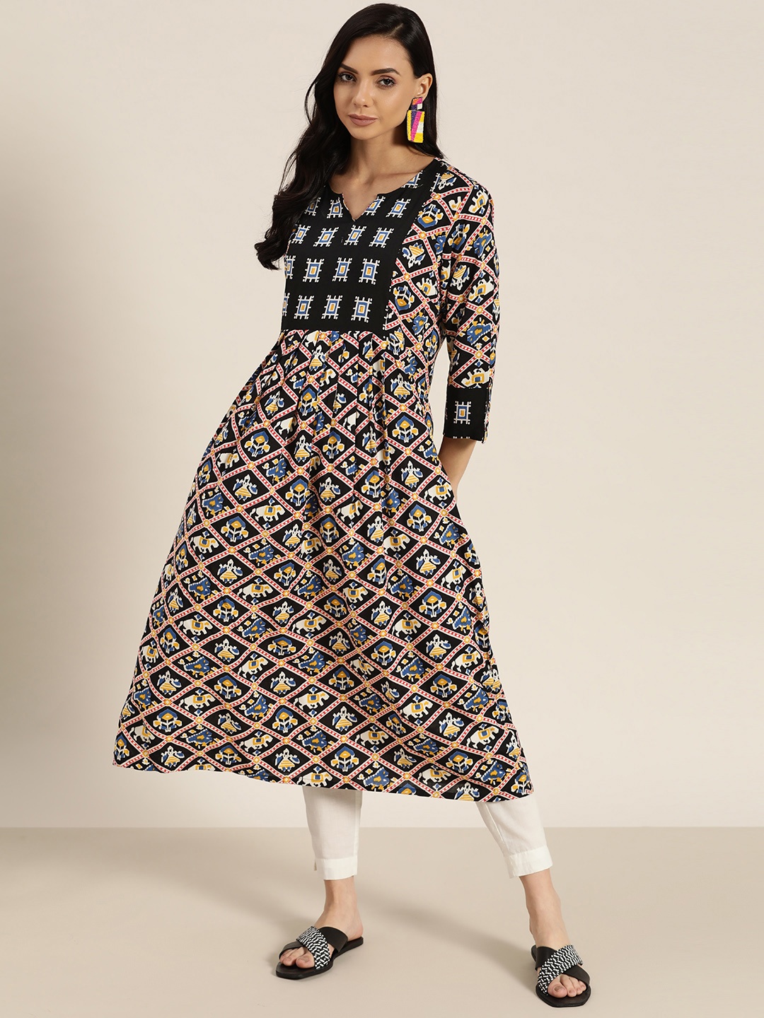 

Sangria Women Black & Red Ethnic Motifs Printed A-Line Kurta