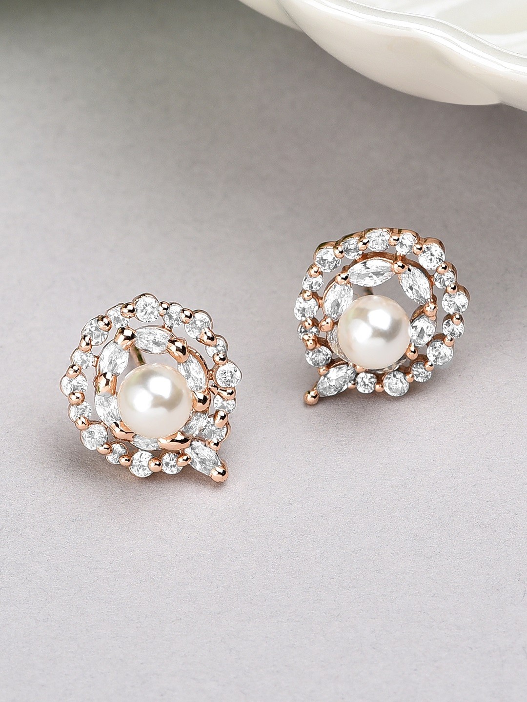 

AMI Rose Gold & White Circular Studs Earrings