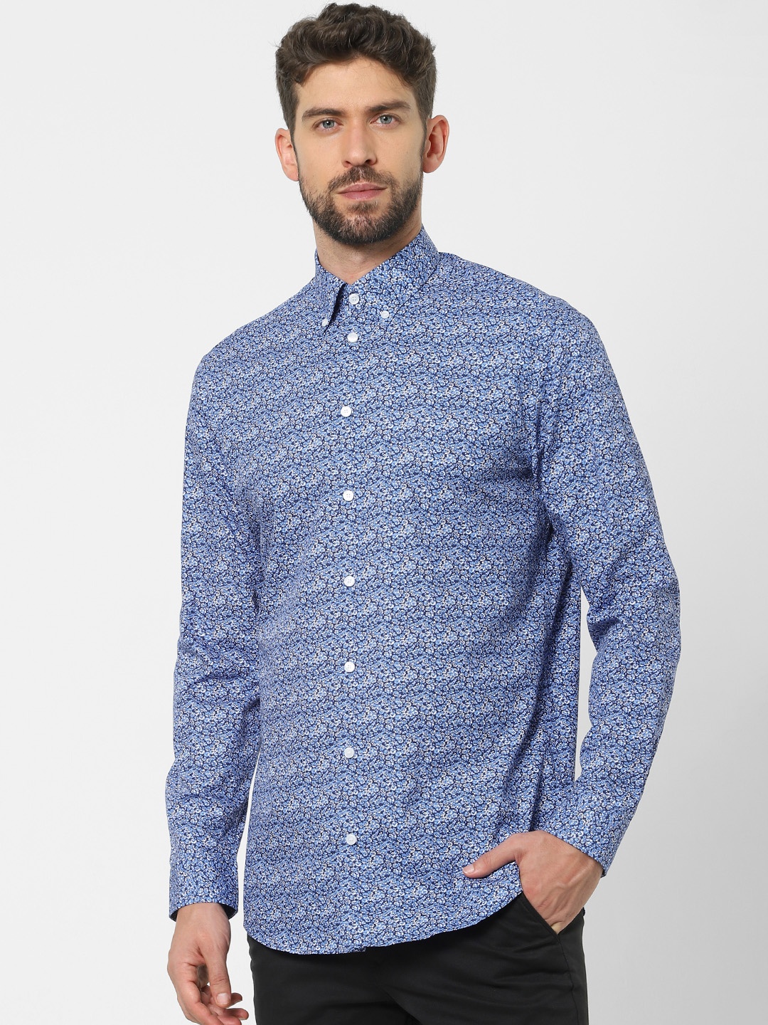 

SELECTED Men Blue Floral Printed Opaque Button-Down Collar Casual Shirt