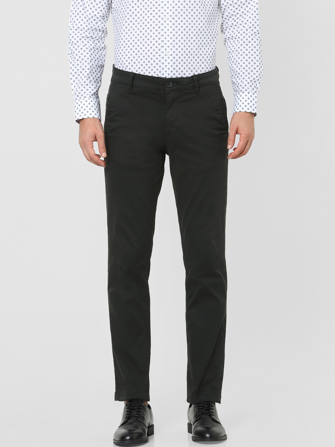 

SELECTED Men Black Straight Fit Chinos