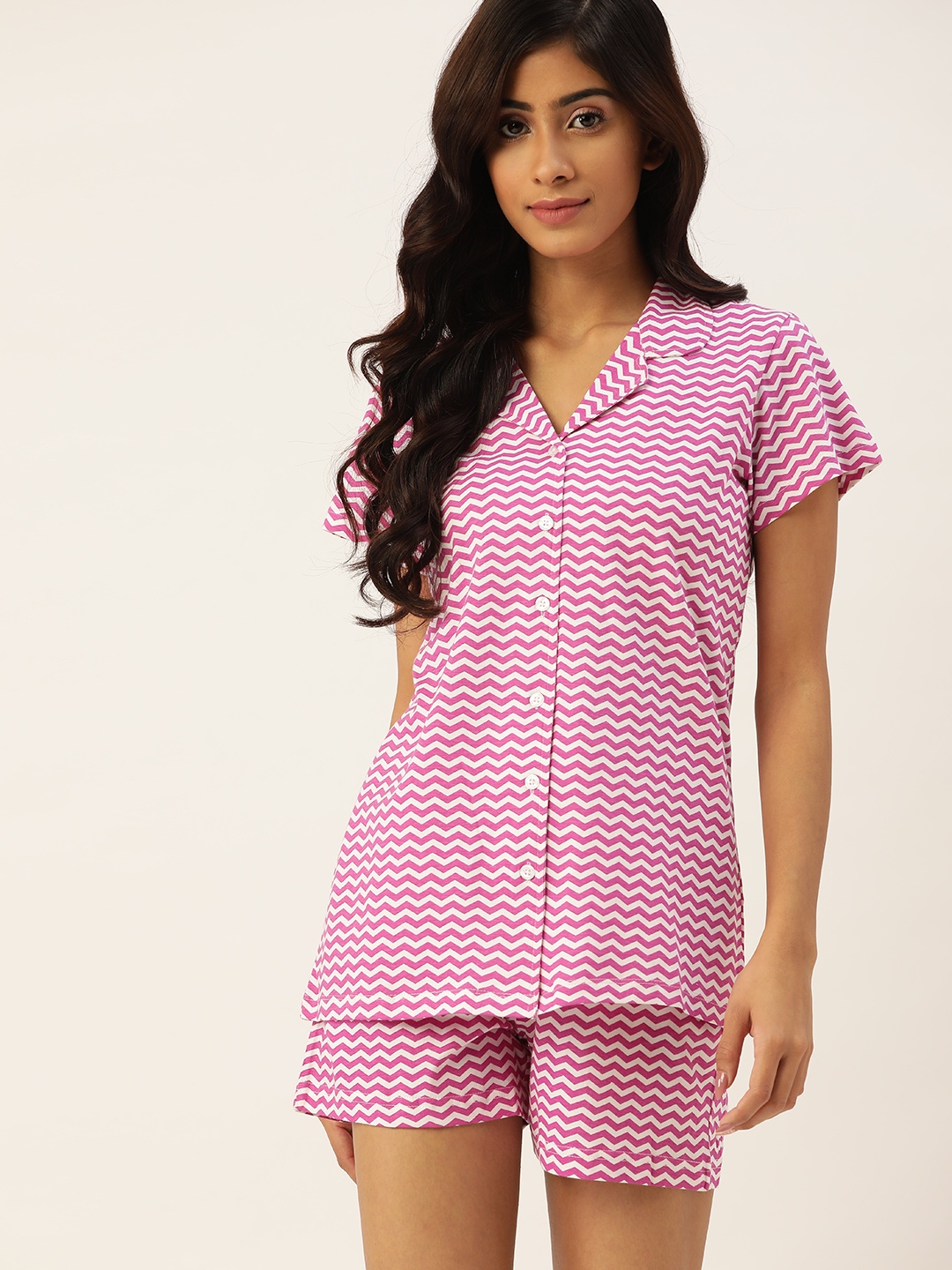 

ETC Women White & Pink Pure Cotton Chevron Printed Shorts Set