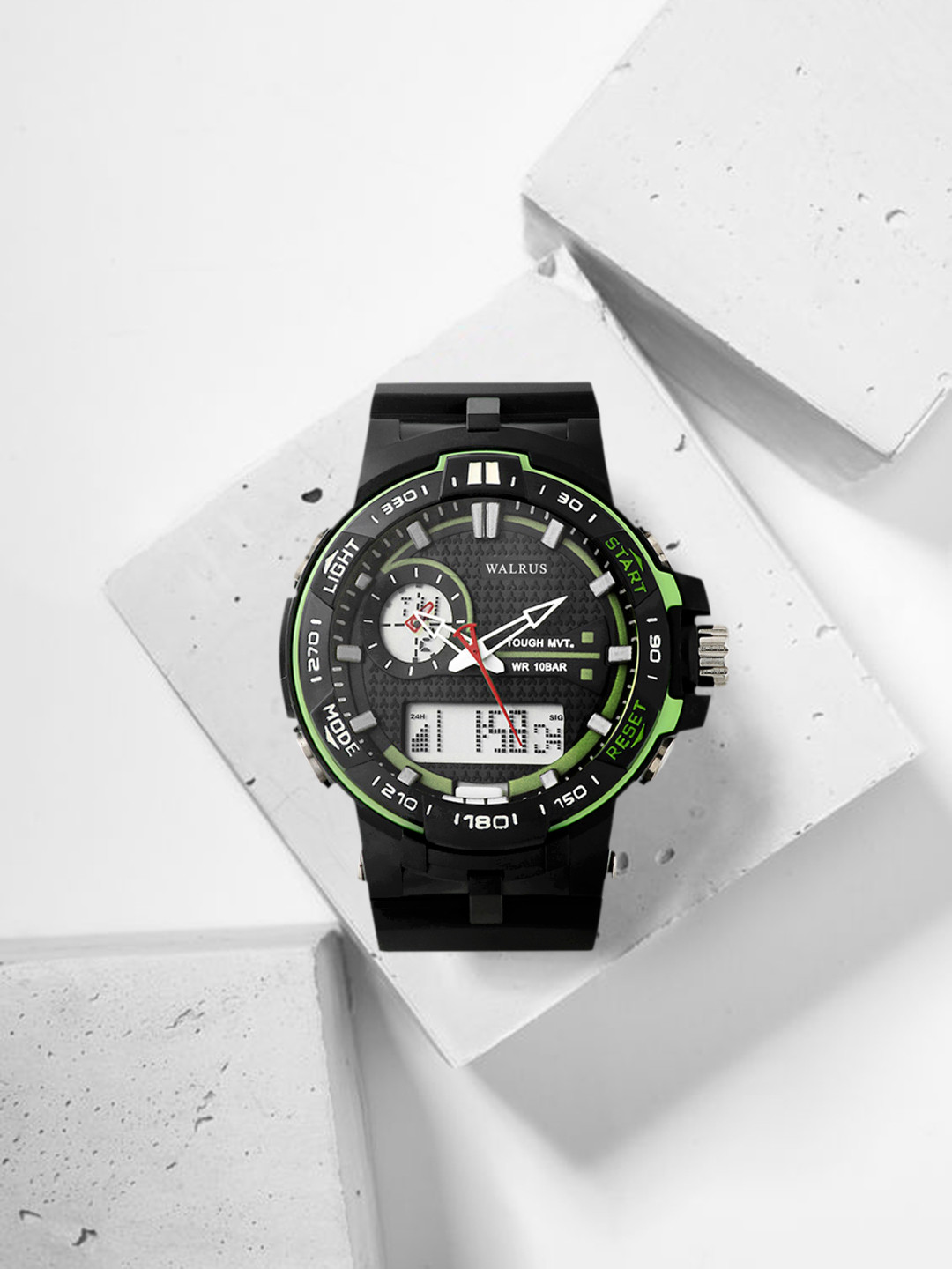 

Walrus Men Black Brass Dial & Black Straps Analogue Watch