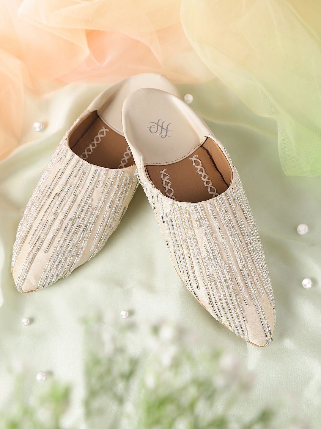 

House of Pataudi Women Cream-Coloured Handcrafted Beaded Ethnic Mules