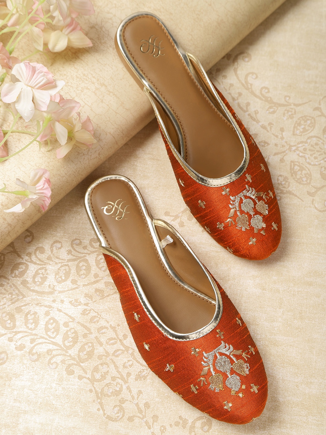 

House of Pataudi Women Rust Orange & Gold-Toned Handcrafted Embroidered Ethnic Mules