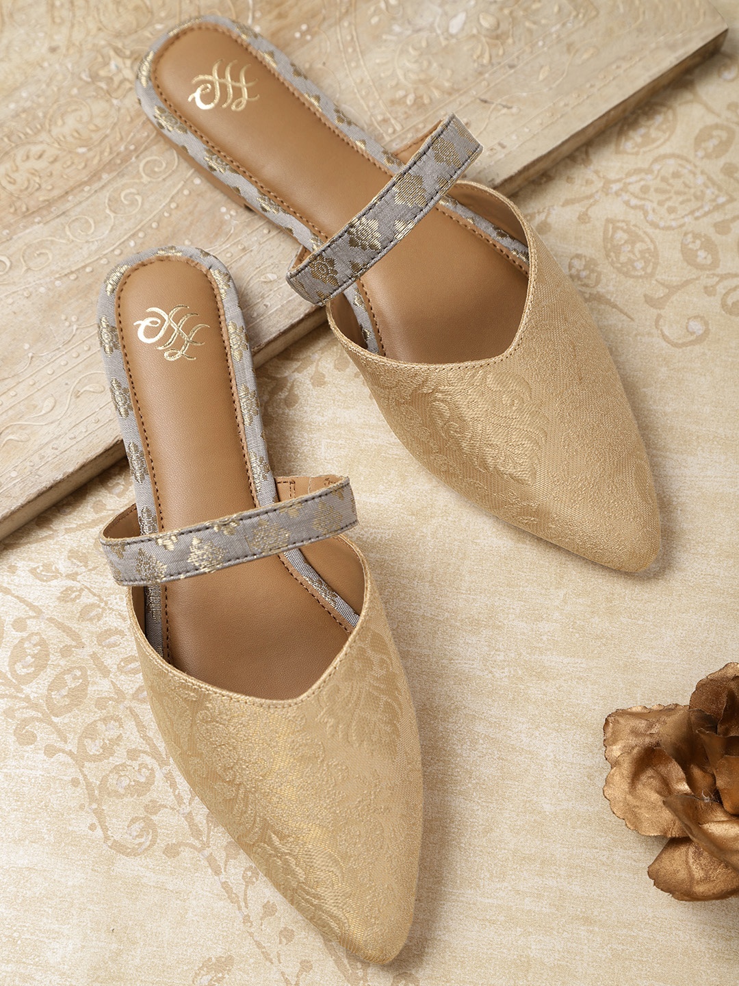 

House of Pataudi Women Gold-Toned Woven Design Handcrafted Ethnic Mules