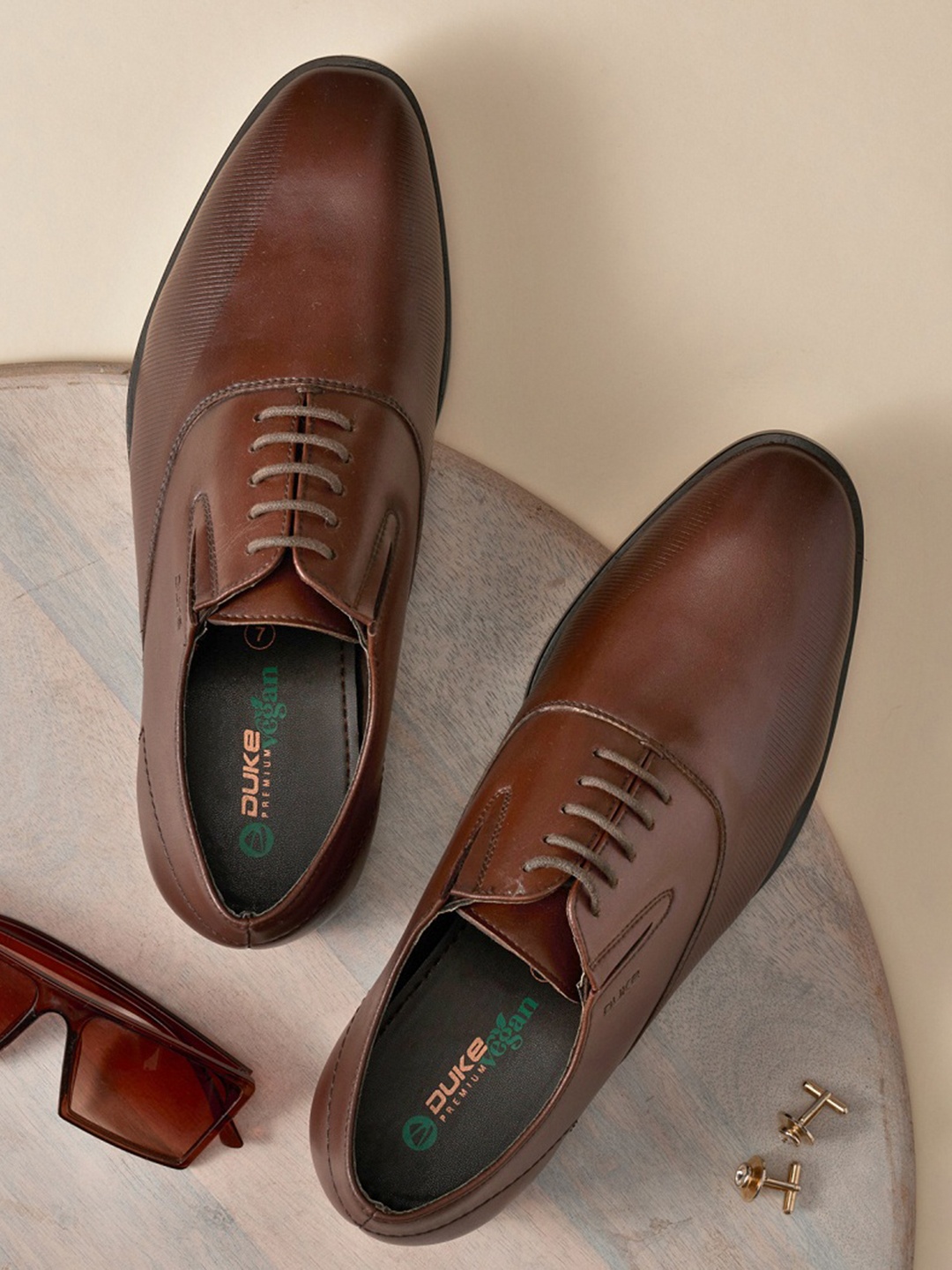 

Duke Men Brown Solid Formal Derbys