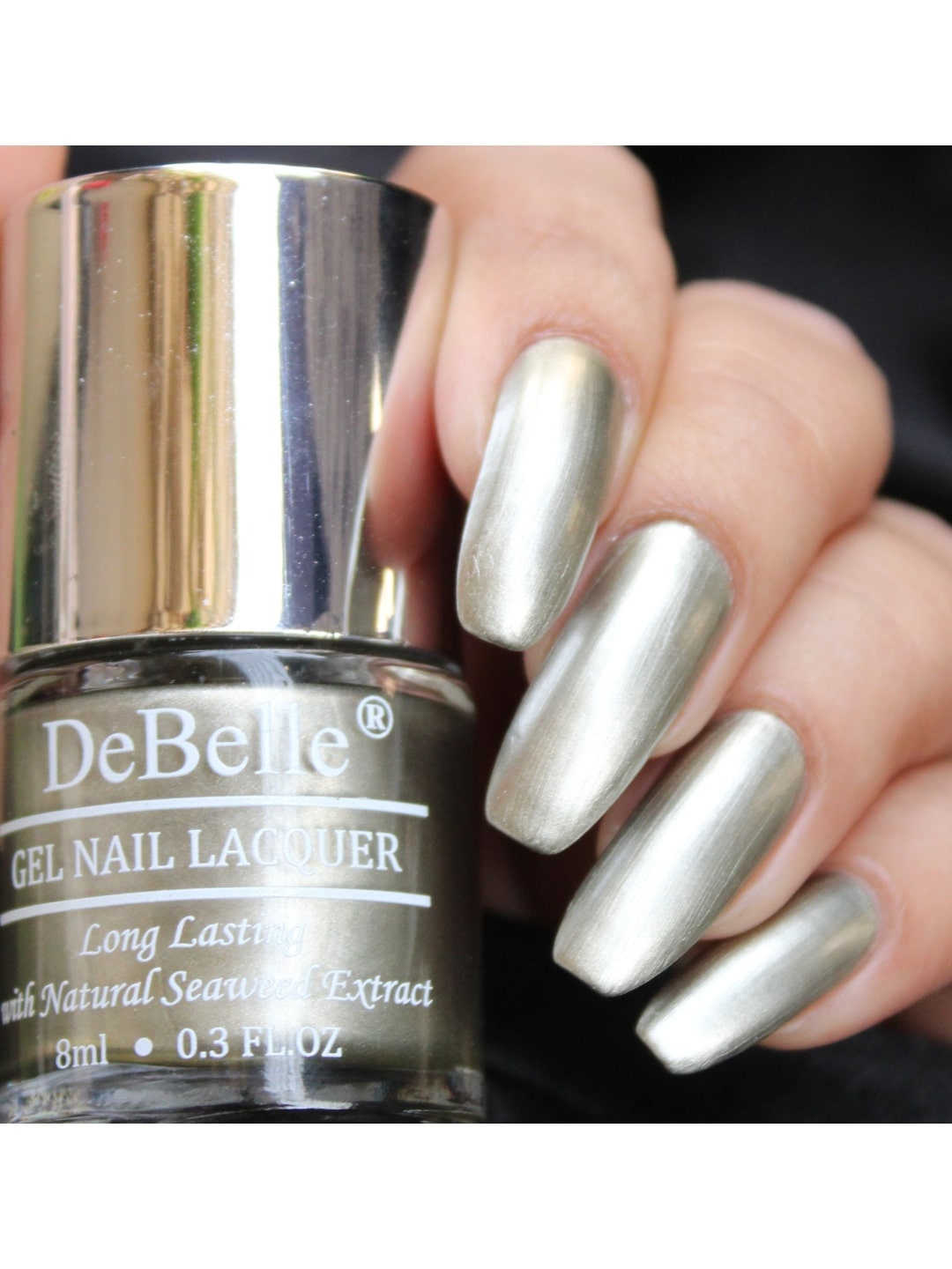 

DeBelle Gold Gel Nail Lacquer- Rustique Gold 8 ml