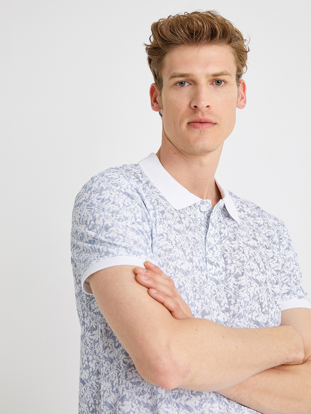 

Koton Men White & Blue Floral Printed Polo Collar Cotton Slim Fit T-shirt