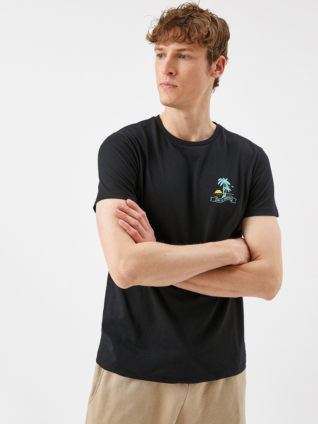 

Koton Men Black Pure Cotton Slim Fit Pure Cotton T-shirt