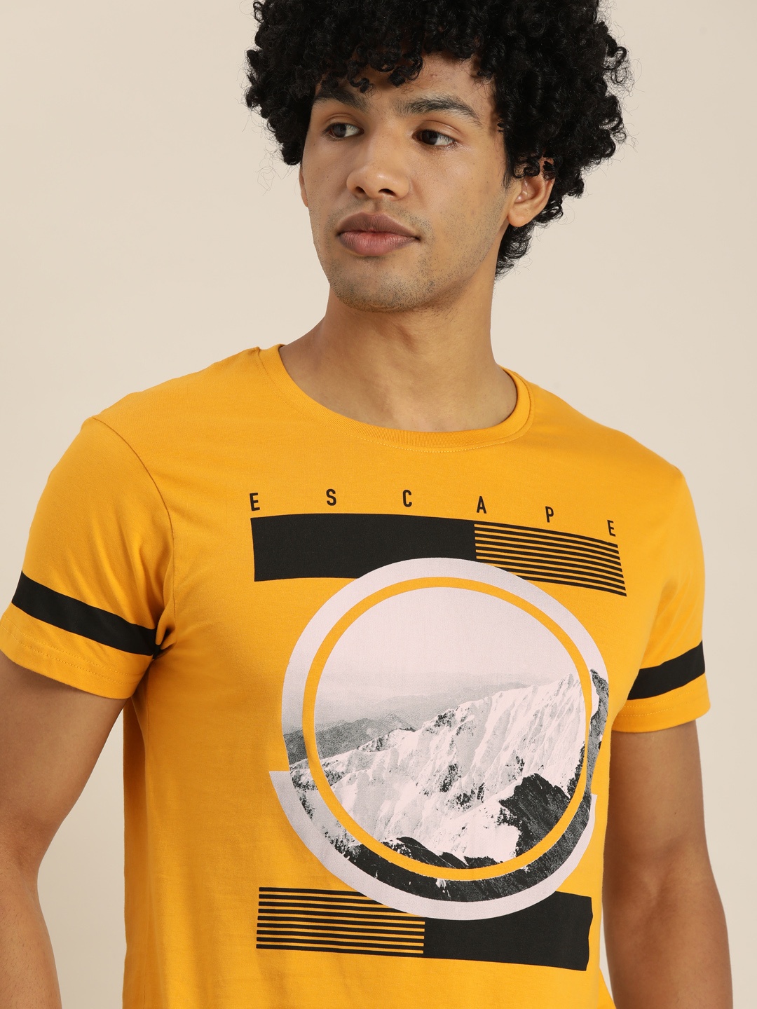 

Moda Rapido Men Mustard Yellow Printed Pure Cotton T-shirt