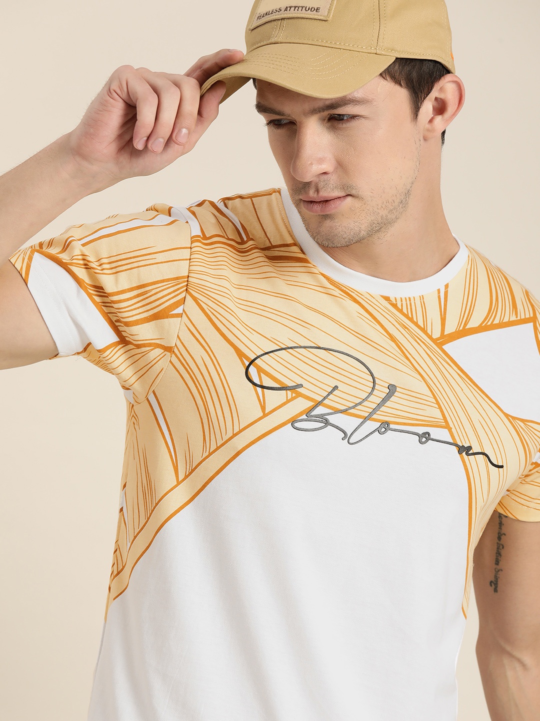 

Moda Rapido Men White Pure Cotton T-shirt with Typography Print Detail