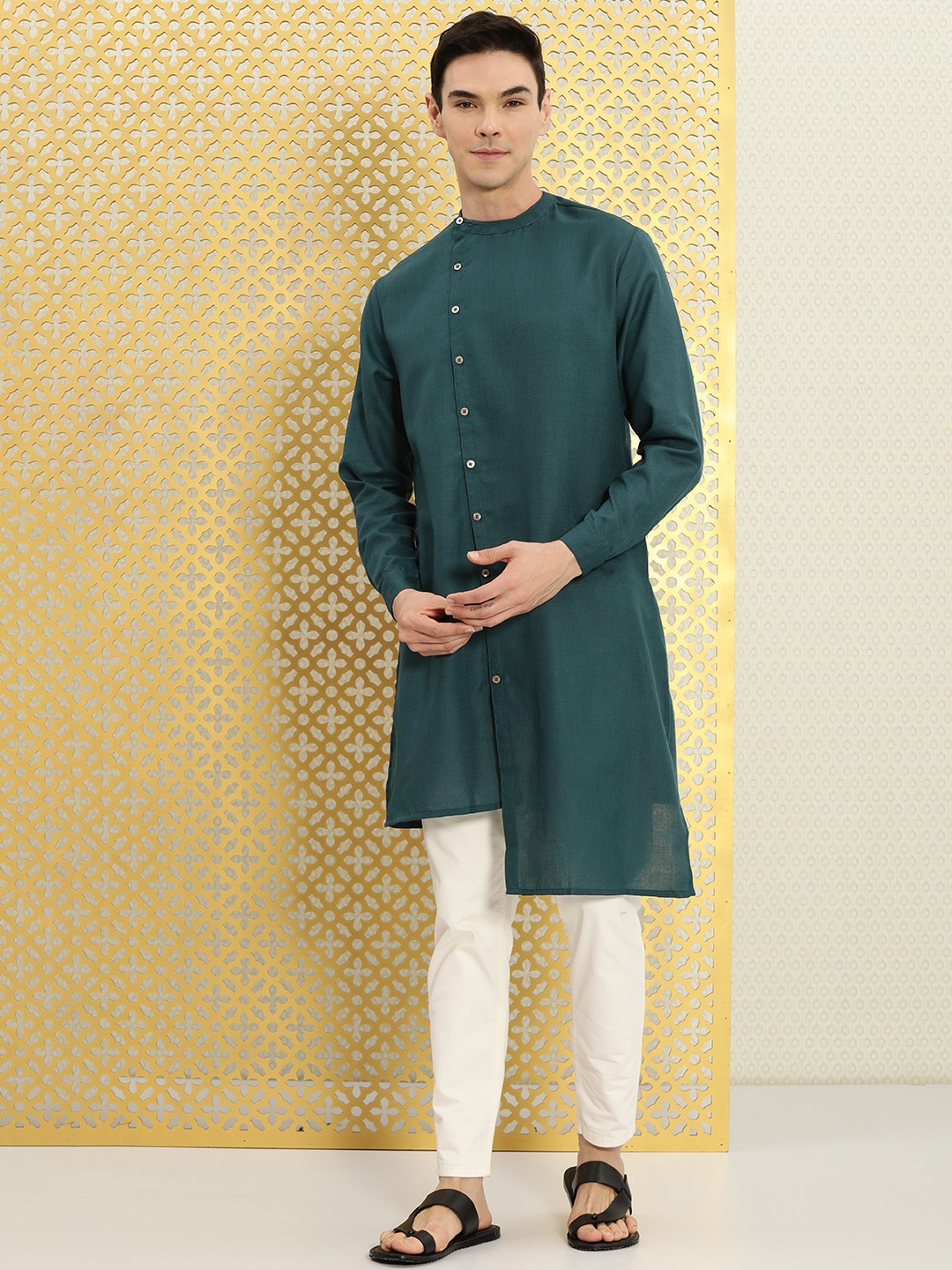 

Ode by House of Pataudi Men Pure Cotton Teal Kurta