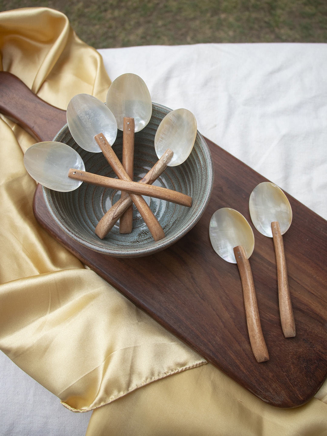 

THOA Brown & Cream-Coloured 6 Pieces Matte Spoons