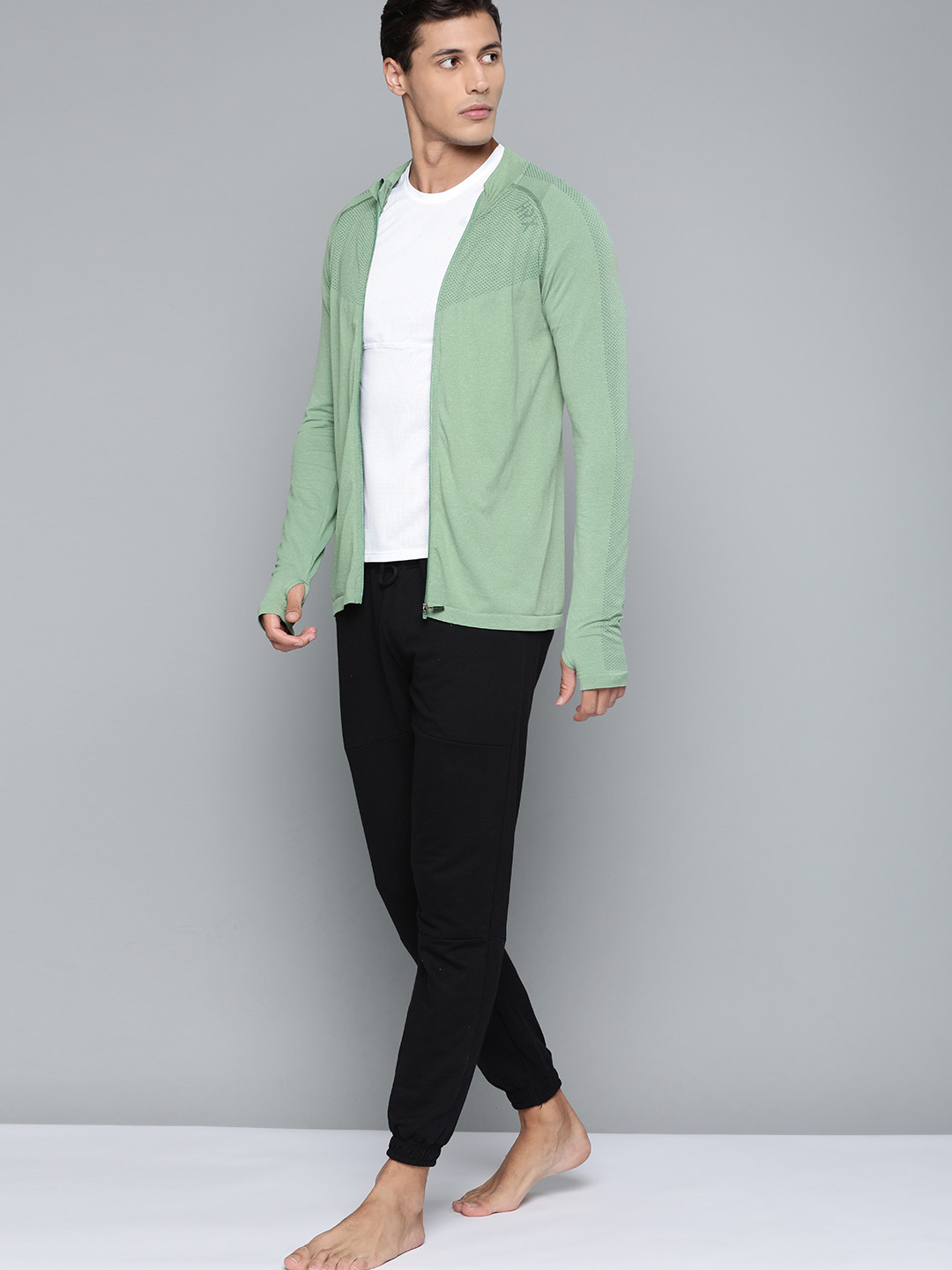 

HRX By Hrithik Roshan Yoga Men Jade Seamless Solid Rapid-Dry Jackets, Green