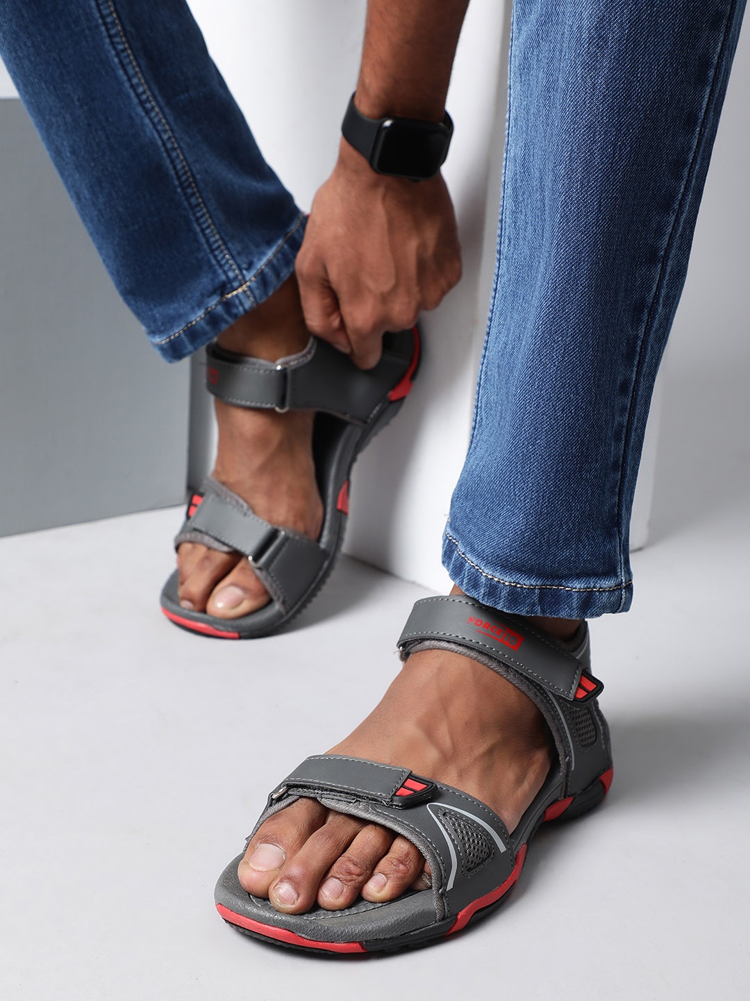 

Liberty Men Grey & Red Solid Sports Sandals