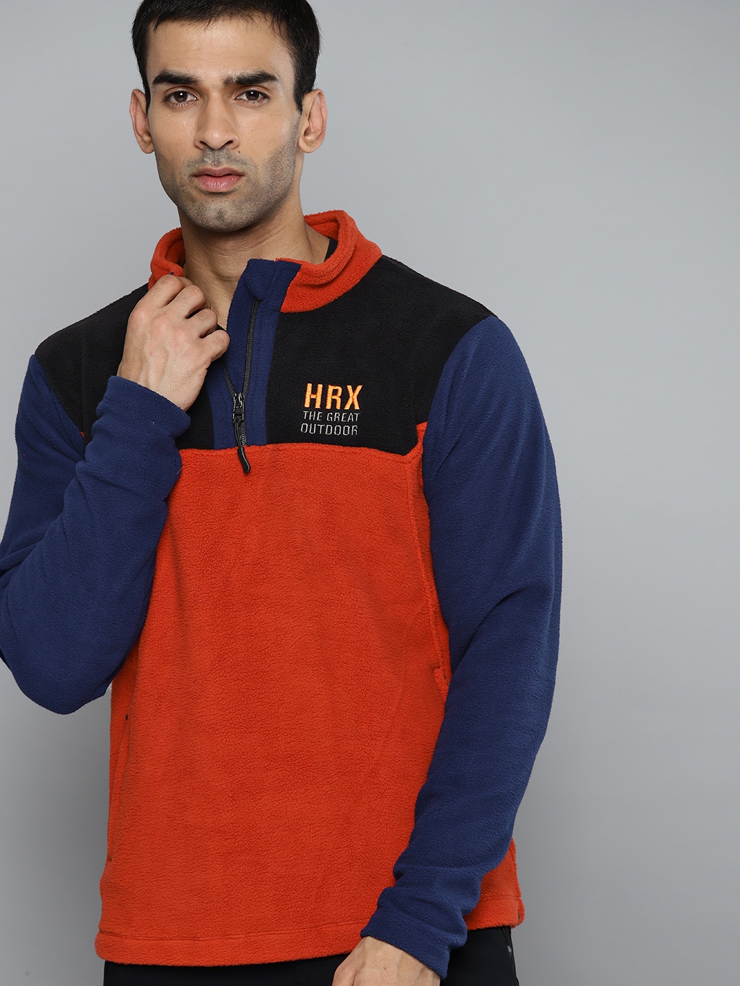 

HRX By Hrithik Roshan Outdoor Men Burnished Sunset Rapid-Dry Colourblock Sweatshirts, Rust