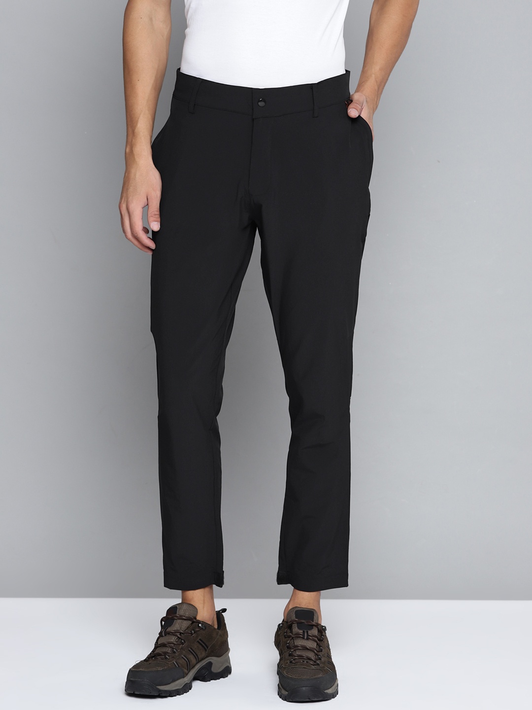 

HRX By Hrithik Roshan Outdoor Men Jet Black Packable Solid Trousers