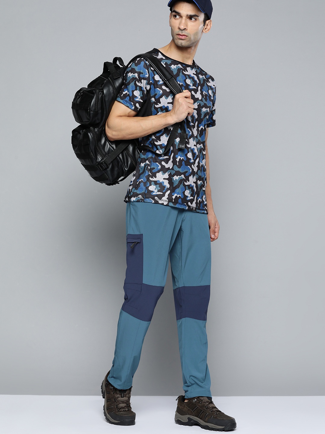 

HRX By Hrithik Roshan Outdoor Men Medieval Blue Lycra Colourblock Joggers, Teal