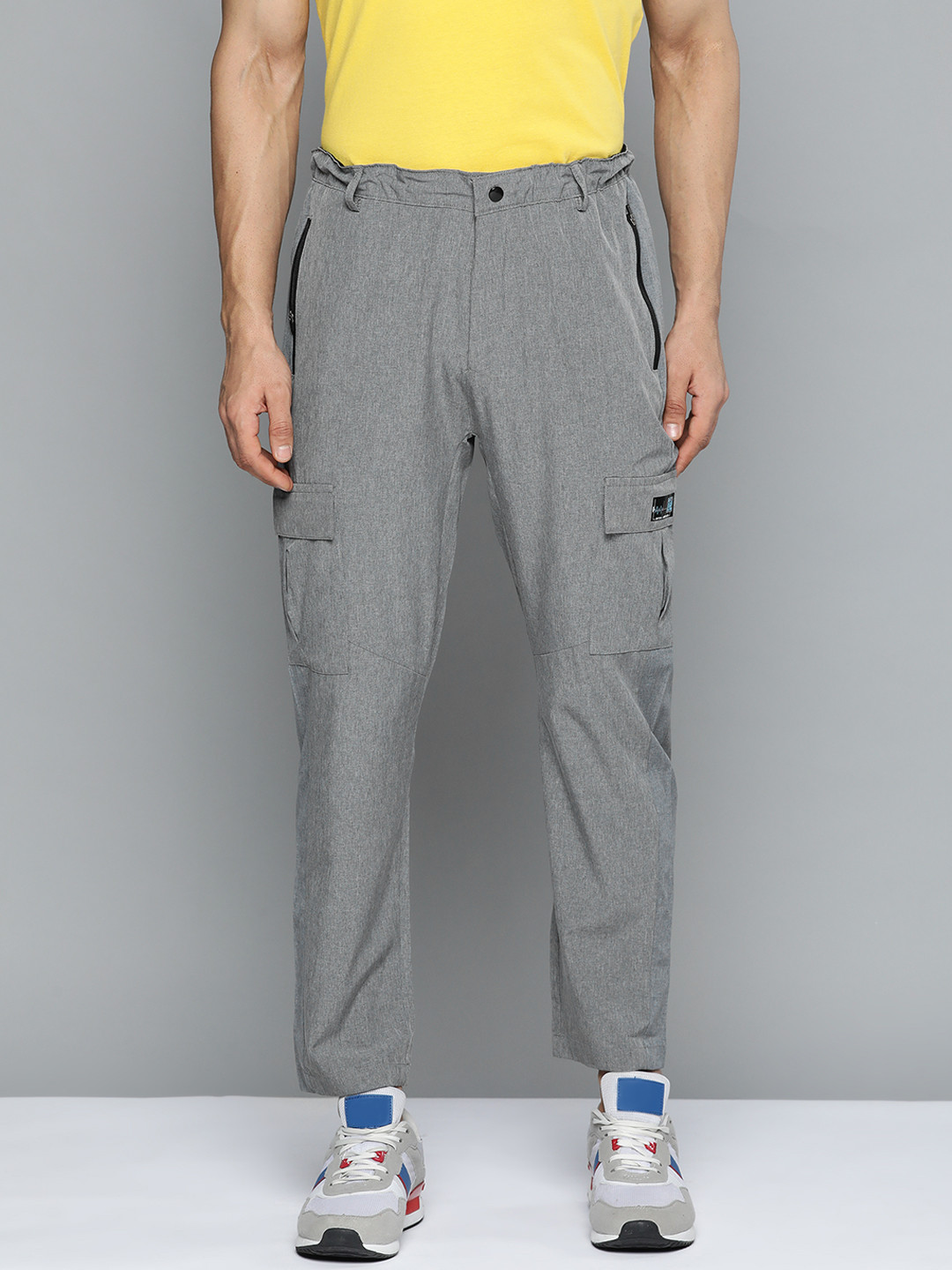 

HRX By Hrithik Roshan Lifestyle Men Anthra Melange Lycra Solid Trousers, Grey melange