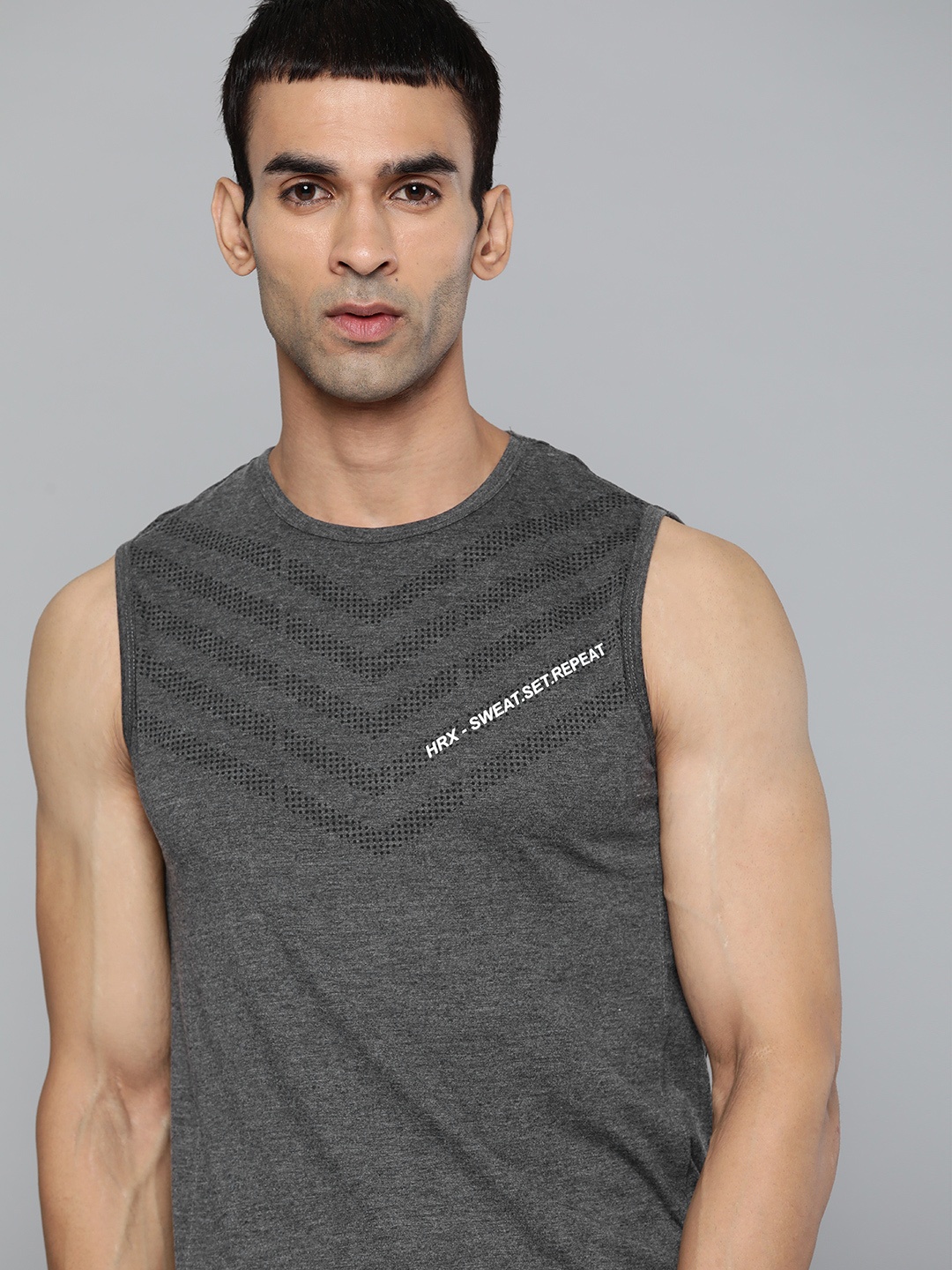 

HRX By Hrithik Roshan Training Men Anthra Melange Melange Solid Tshirts, Charcoal