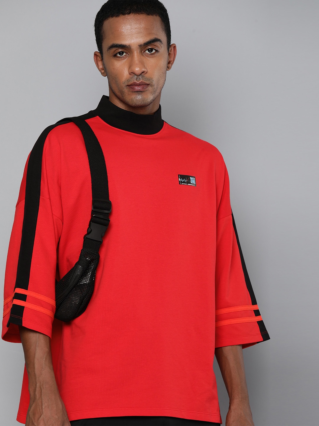 

HRX By Hrithik Roshan Lifestyle Men High Risk Red Bio-Wash Colourblock Tshirts