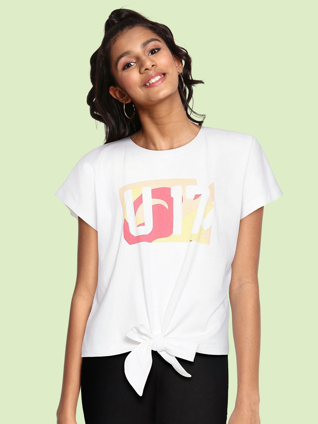 

HRX By Hrithik Roshan U-17 Lifestyle Girls Bright White Rapid-Dry Printed T-shirt