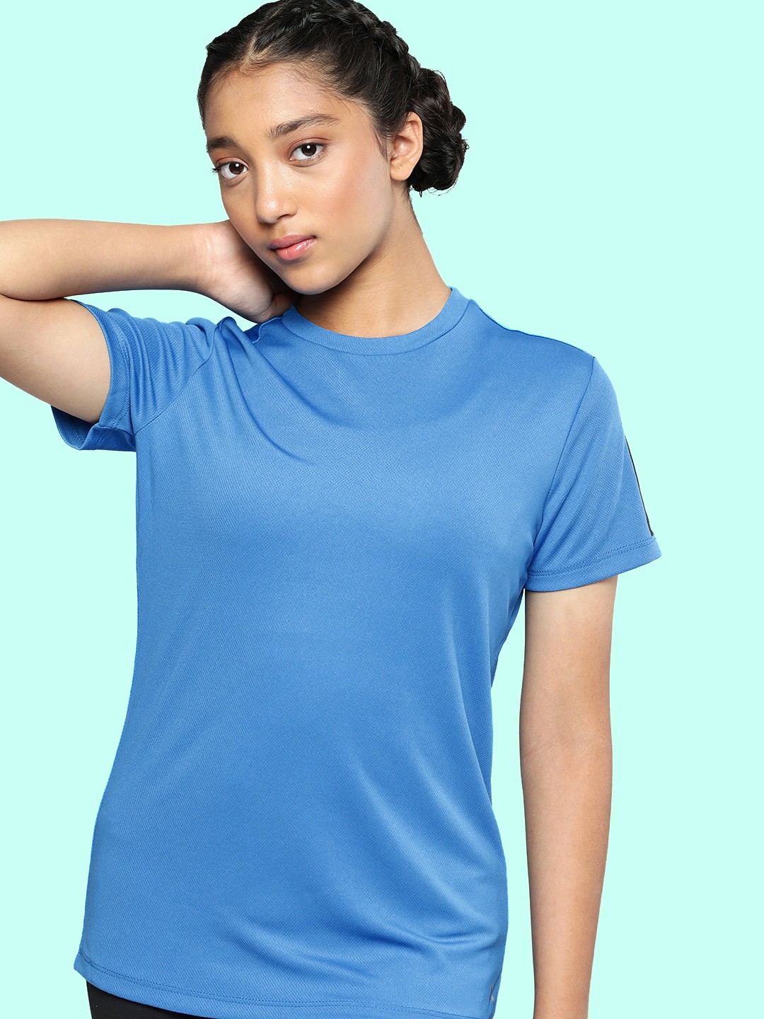 

HRX by Hrithik Roshan U-17 Active Girls French Blue Rapid-Dry Typography Tshirt