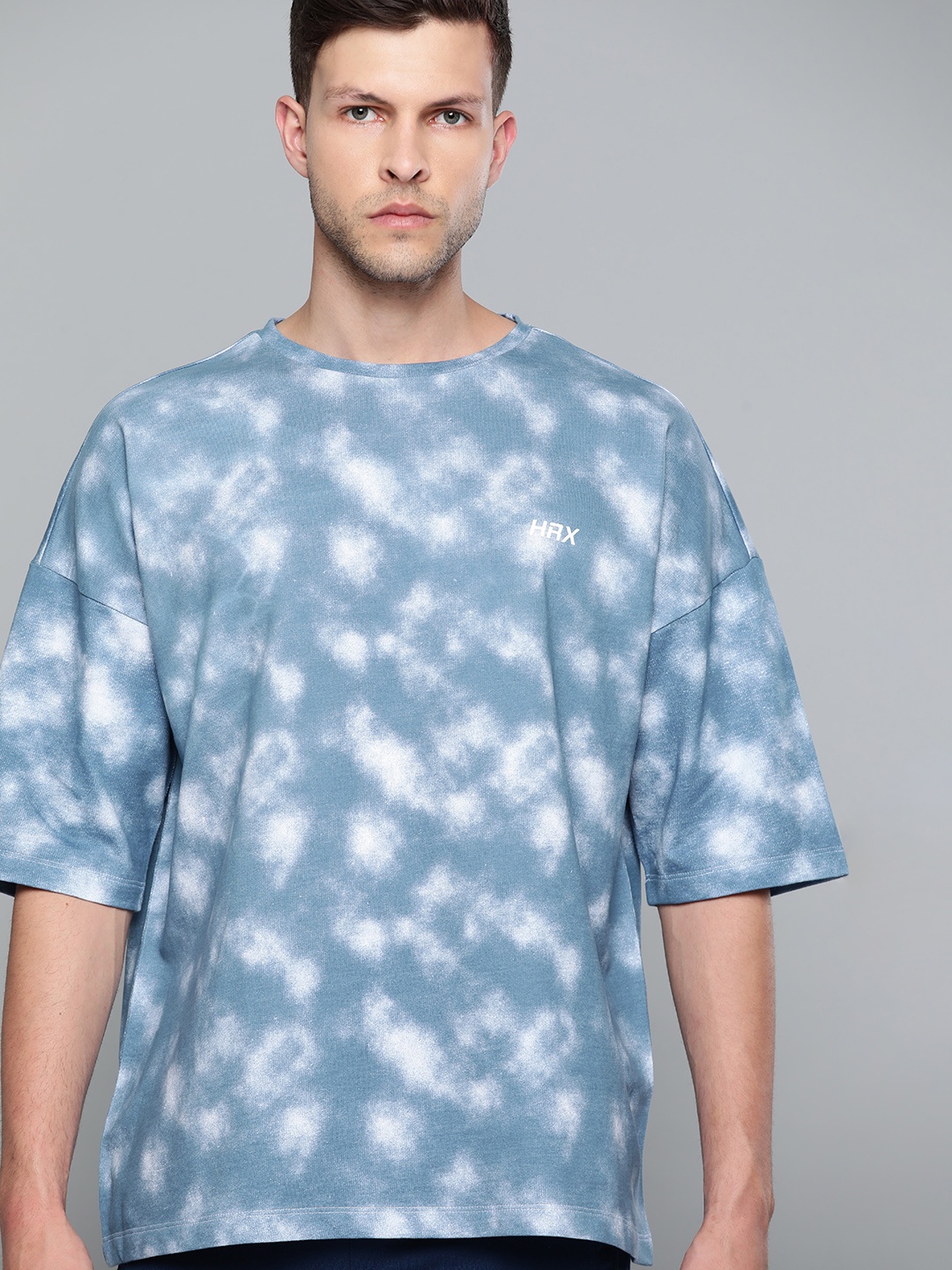 

HRX By Hrithik Roshan Yoga Men Navy Blue & White Organic Cotton Tie & Dye Sustainable T-shirt