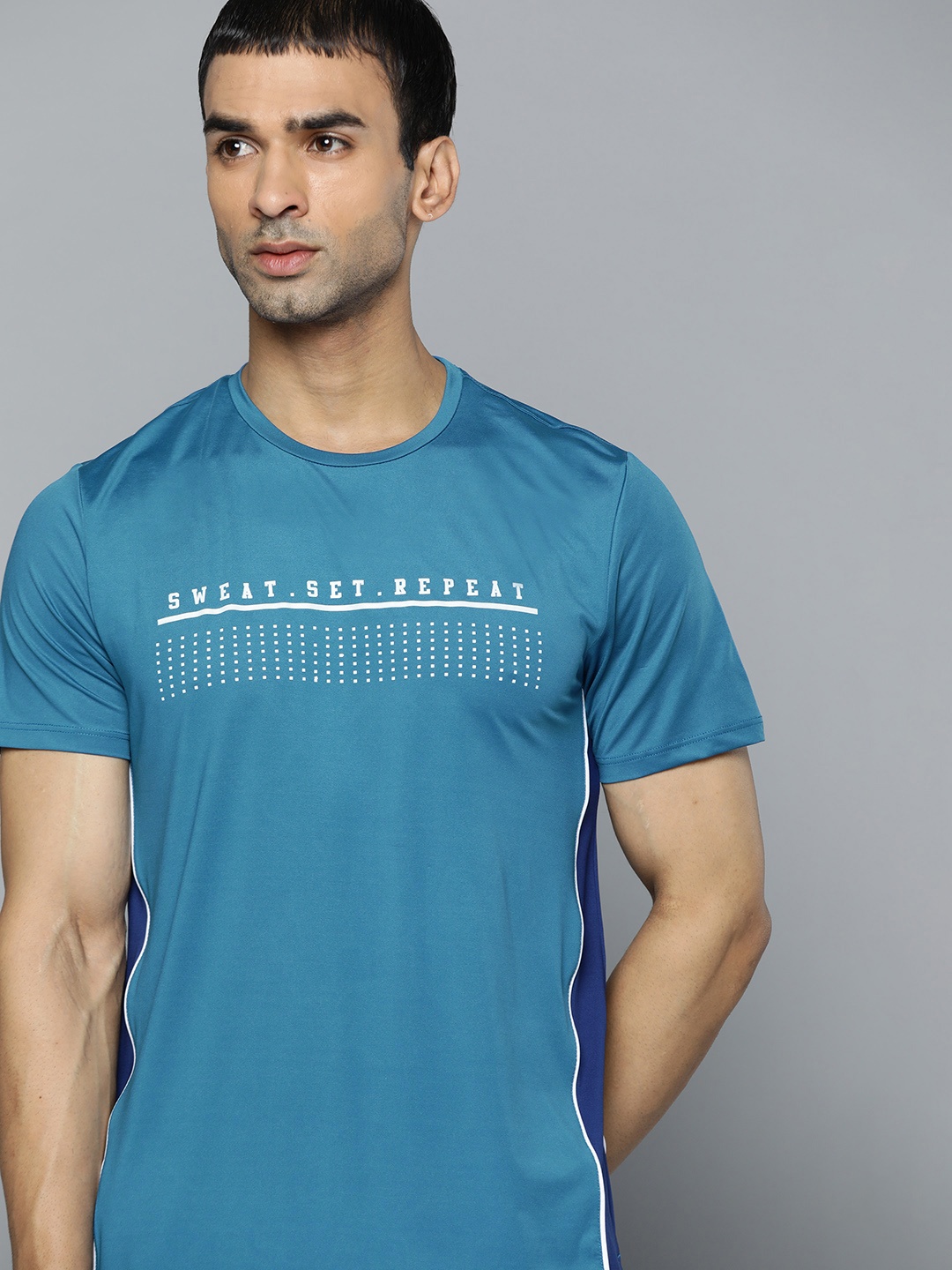 

HRX By Hrithik Roshan Training Men Estate Blue Rapid-Dry Printed Tshirts, Teal