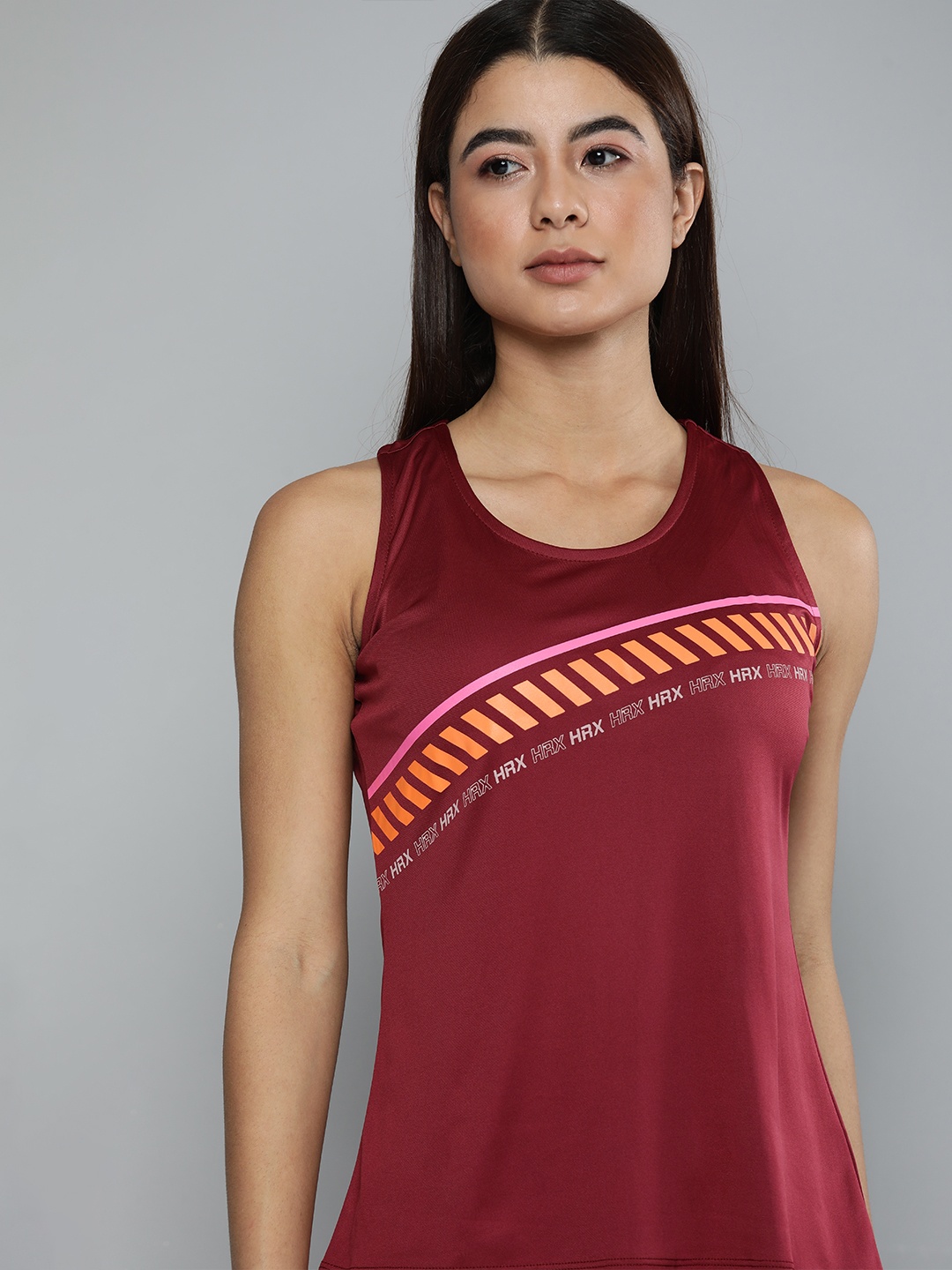 

HRX By Hrithik Roshan Running Women Plum pie Rapid-Dry colourblock Tshirts, Maroon