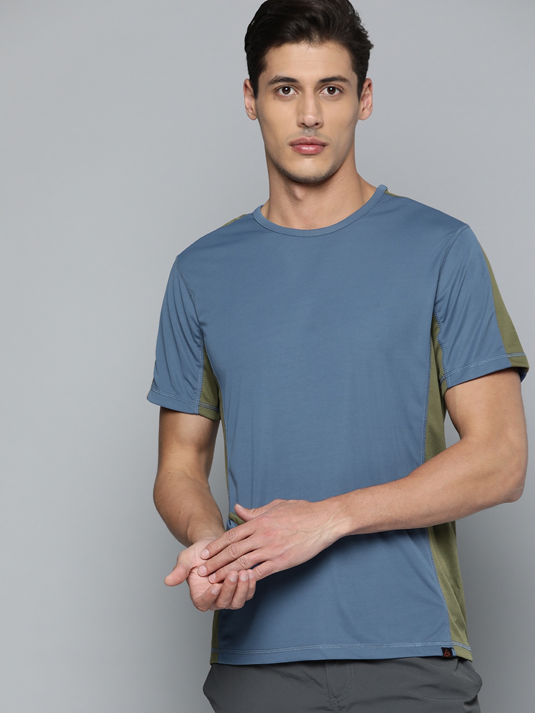 

HRX By Hrithik Roshan Outdoor Men Real Teal Rapid-Dry Colourblock Tshirt