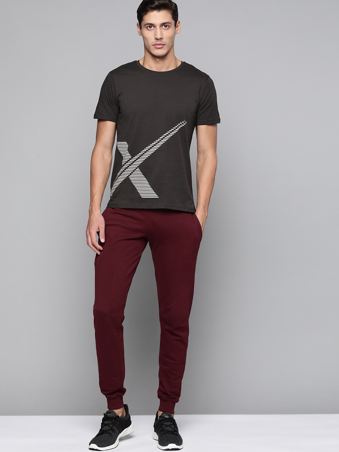 

HRX By Hrithik Roshan Lifestyle Men Jet Black Bio-Wash Brand Carrier Tshirt