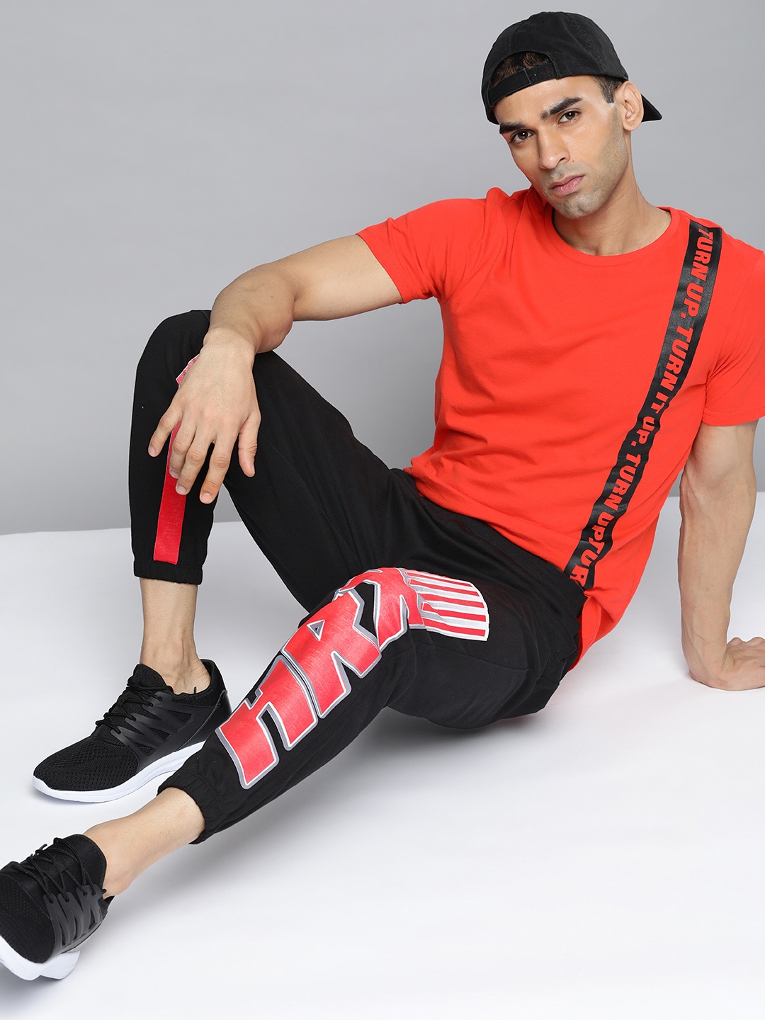 

HRX By Hrithik Roshan Lifestyle Men Jet Black Bio-Wash Solid Joggers