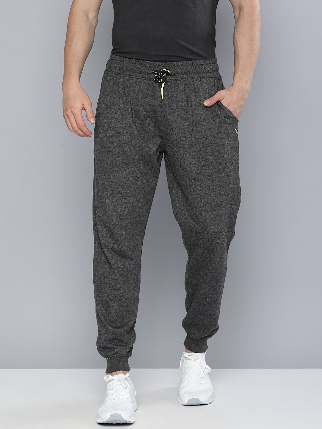 

HRX by Hrithik Roshan Men Charcoal Grey Solid Joggers