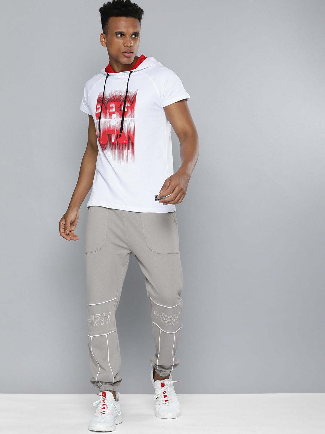 

HRX By Hrithik Roshan Lifestyle Men Grey & White Printed Slim Jogger Fit Bio-Wash Joggers