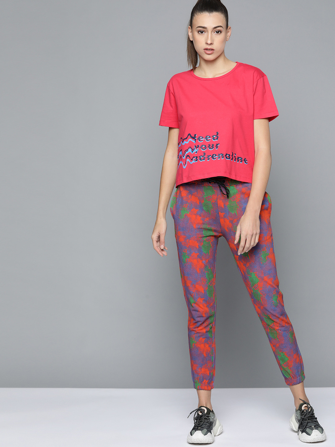 

HRX By Hrithik Roshan Lifestyle Women Oxy Fire Bio-Wash AOP Joggers, Red