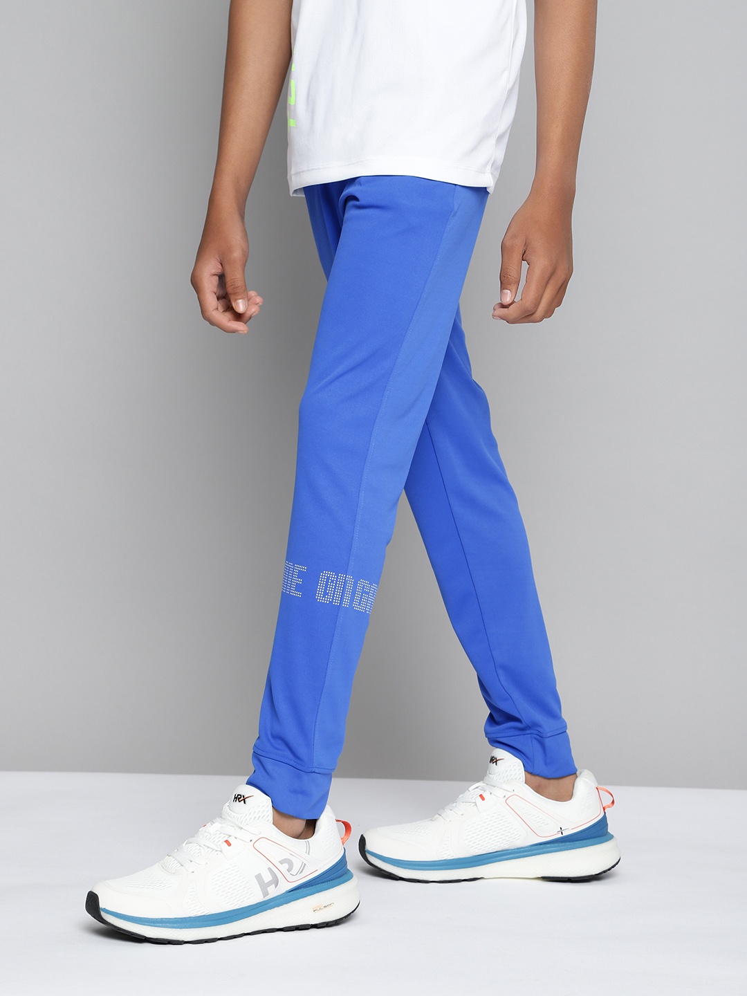 

HRX By Hrithik Roshan U-17 Active Boys Strong Blue Rapid-Dry Typography Joggers