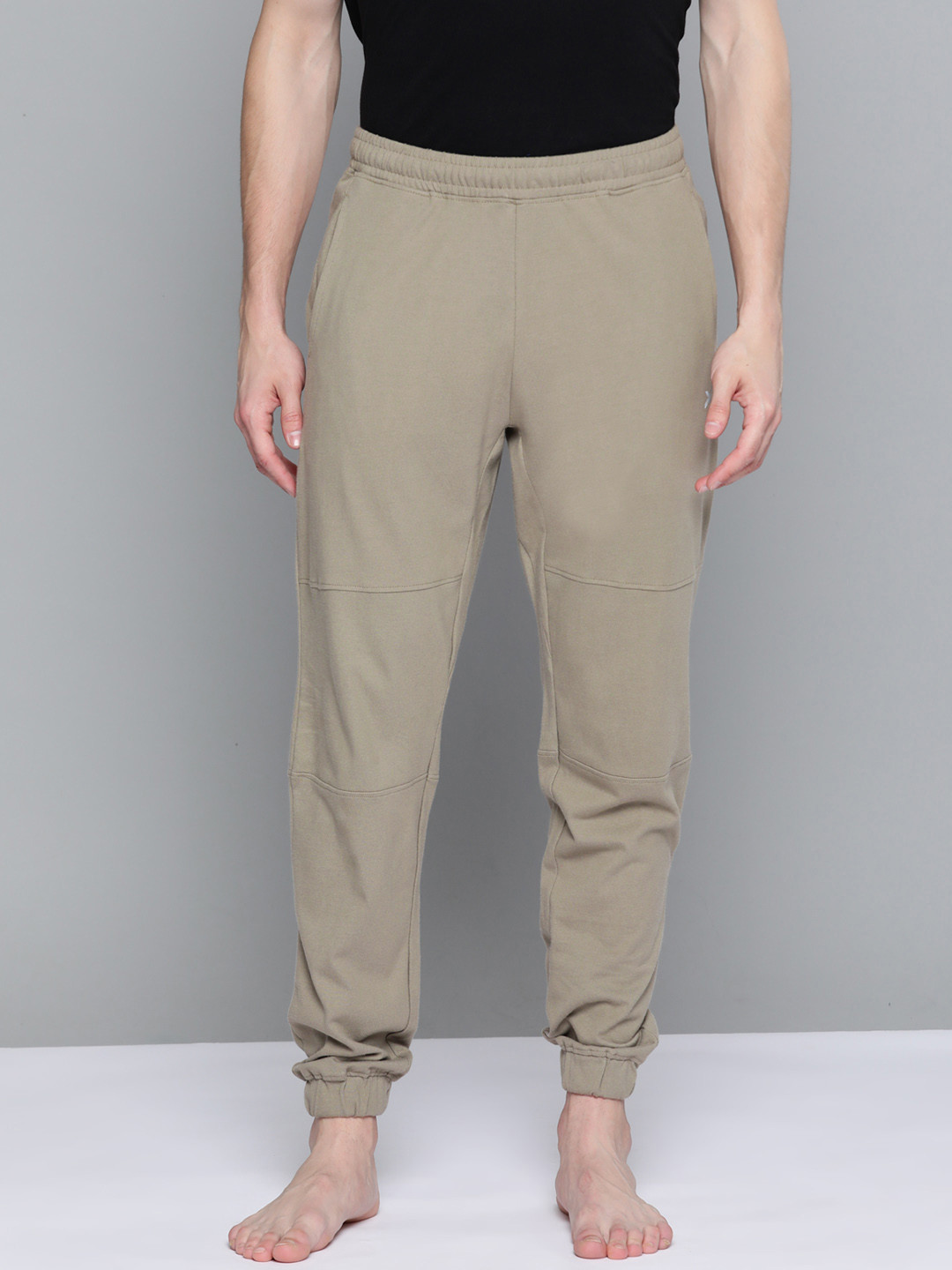 

HRX By Hrithik Roshan Yoga Men Brindle Rapid-Dry Typography Sustainable Track Pants, Beige