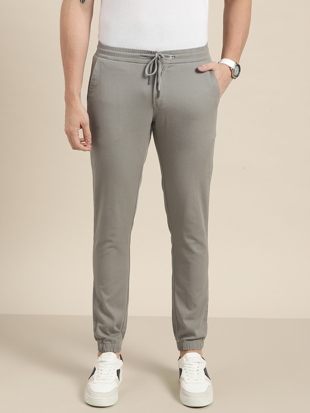 

INVICTUS Men Grey Slim Fit Joggers Trousers