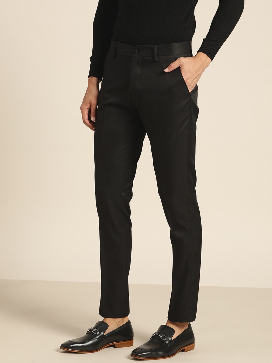 

INVICTUS Men Black Solid Slim Fit Formal Trousers