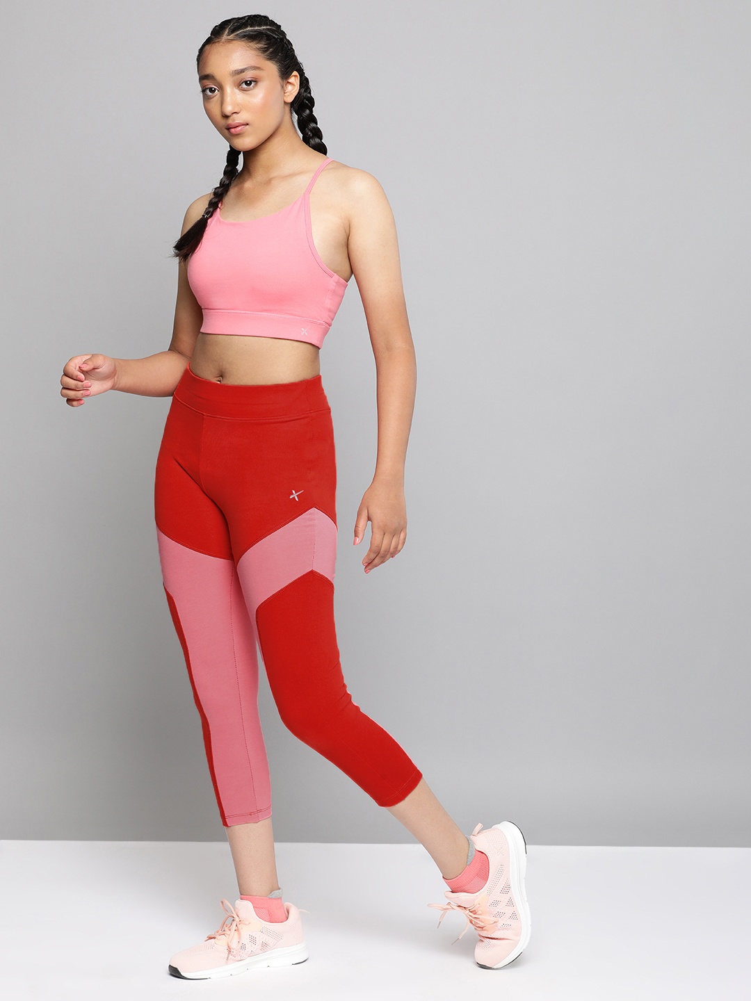 

HRX By Hrithik Roshan U-17 Active Girls Oxy Fire Lycra Colourblock Tights, Red