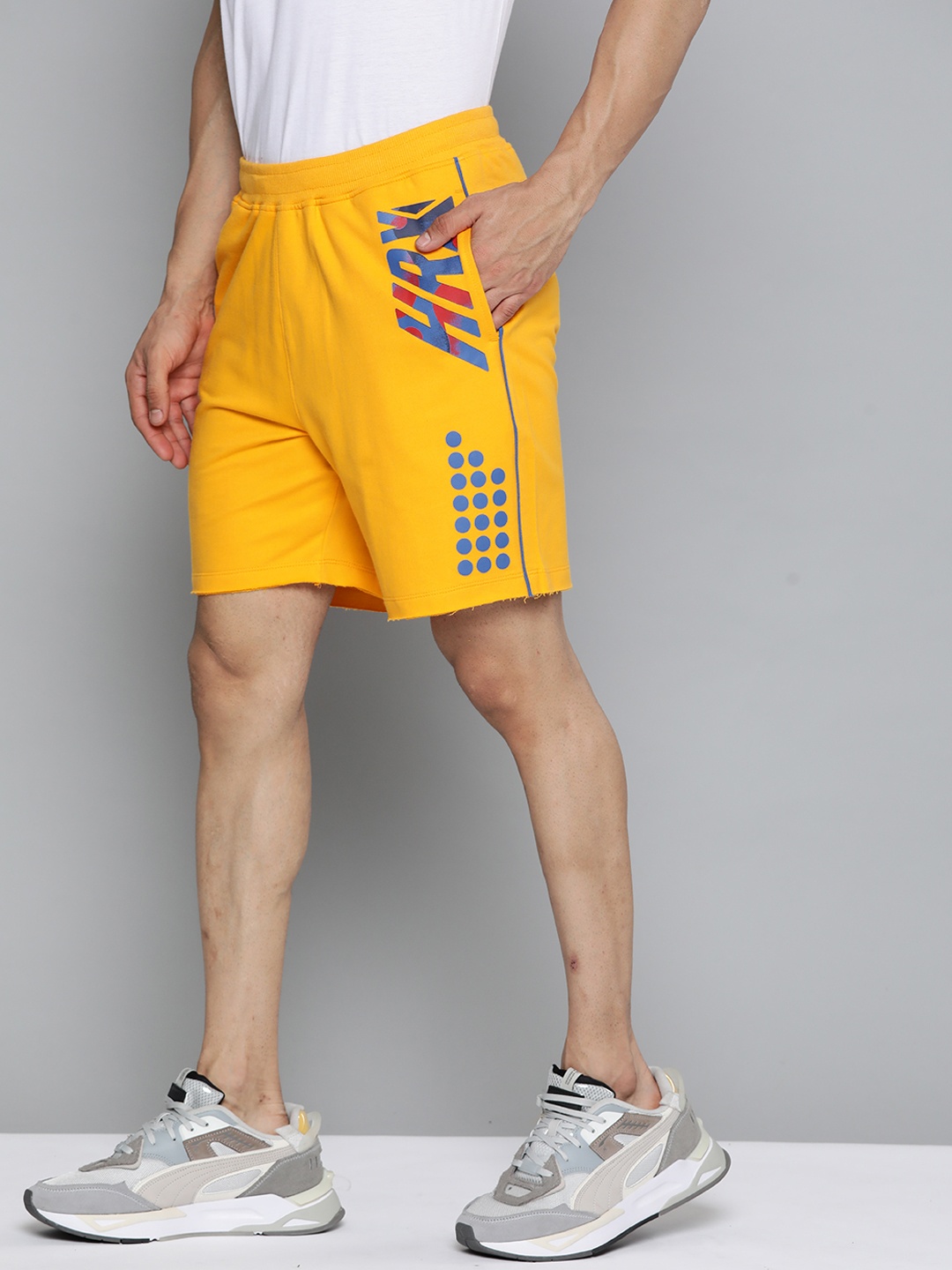 

HRX By Hrithik Roshan Lifestyle Men Electric Kumqut Bio-Wash Shorts, Yellow