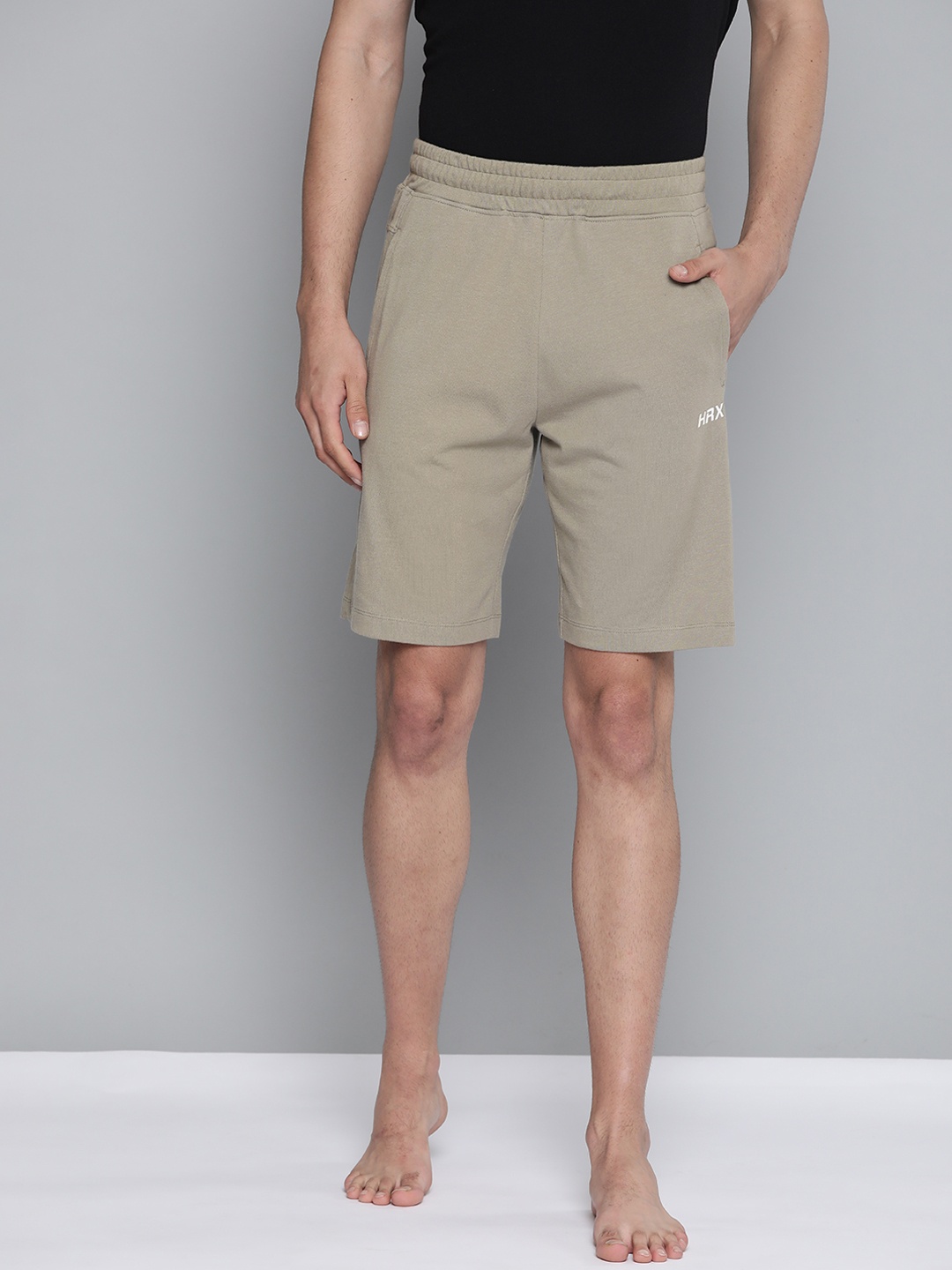 

HRX By Hrithik Roshan Men Brindle Solid Organic Cotton Yoga Sustainable Shorts, Taupe