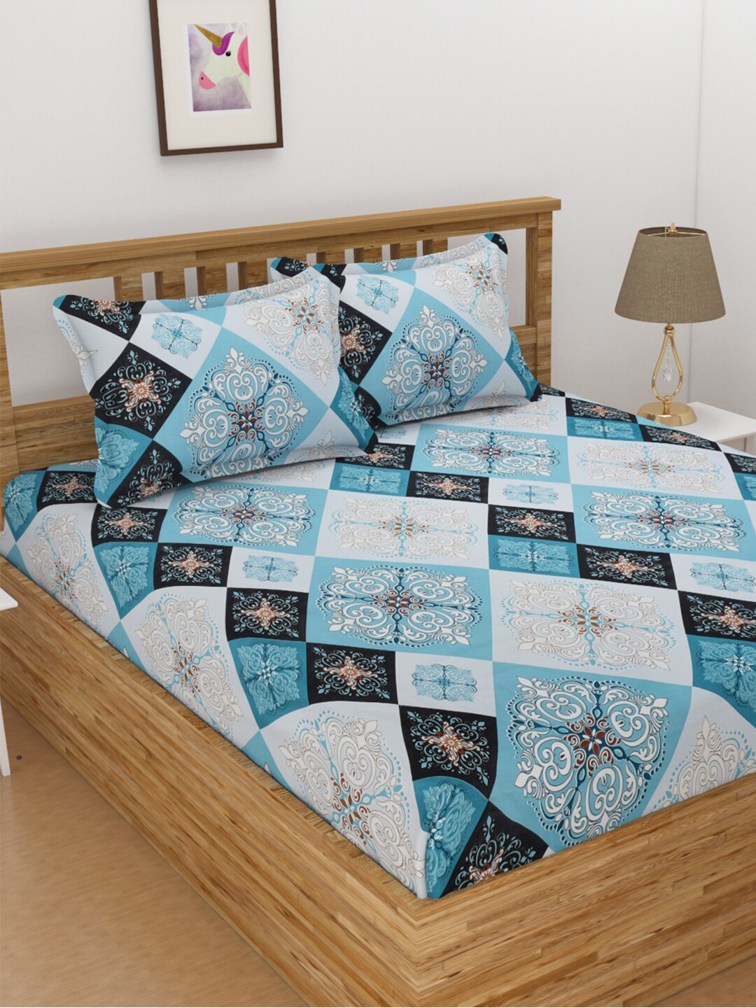 

Florida Blue & White Ethnic Motifs 144 TC King Bedsheet with 2 Pillow Covers