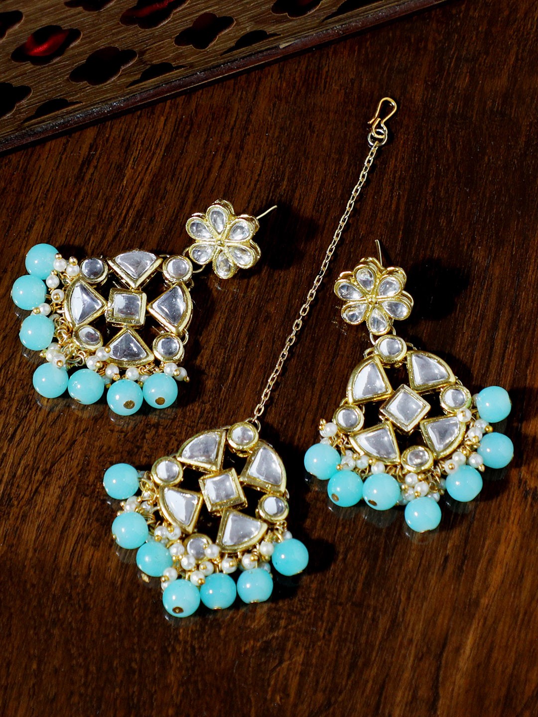

KARATCART Gold-Plated & Blue Kundan-Studded Handcrafted Jewellery Set