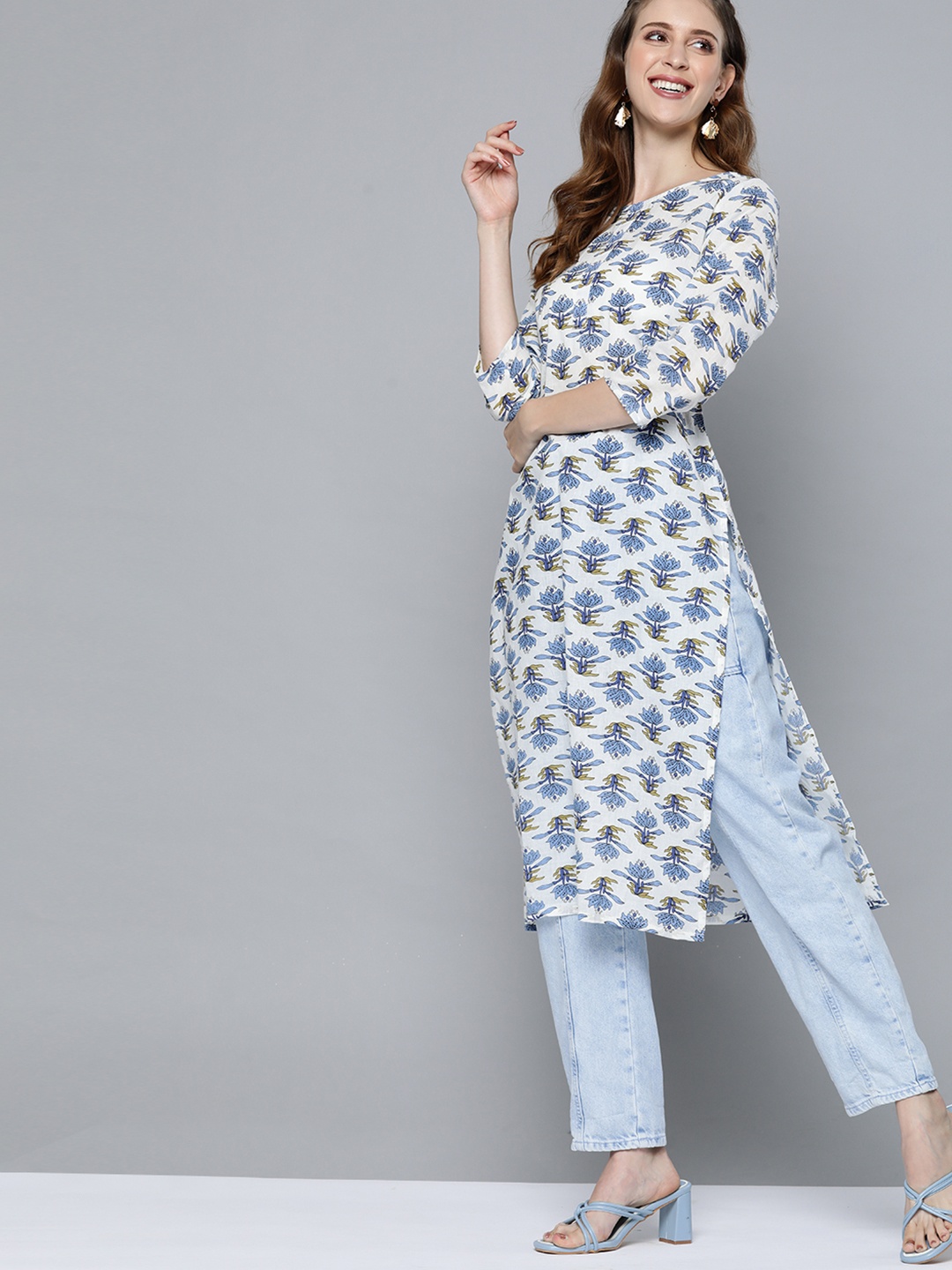 

HERE&NOW Women Off White & Blue Pure Cotton Ethnic Motifs Printed Kurta