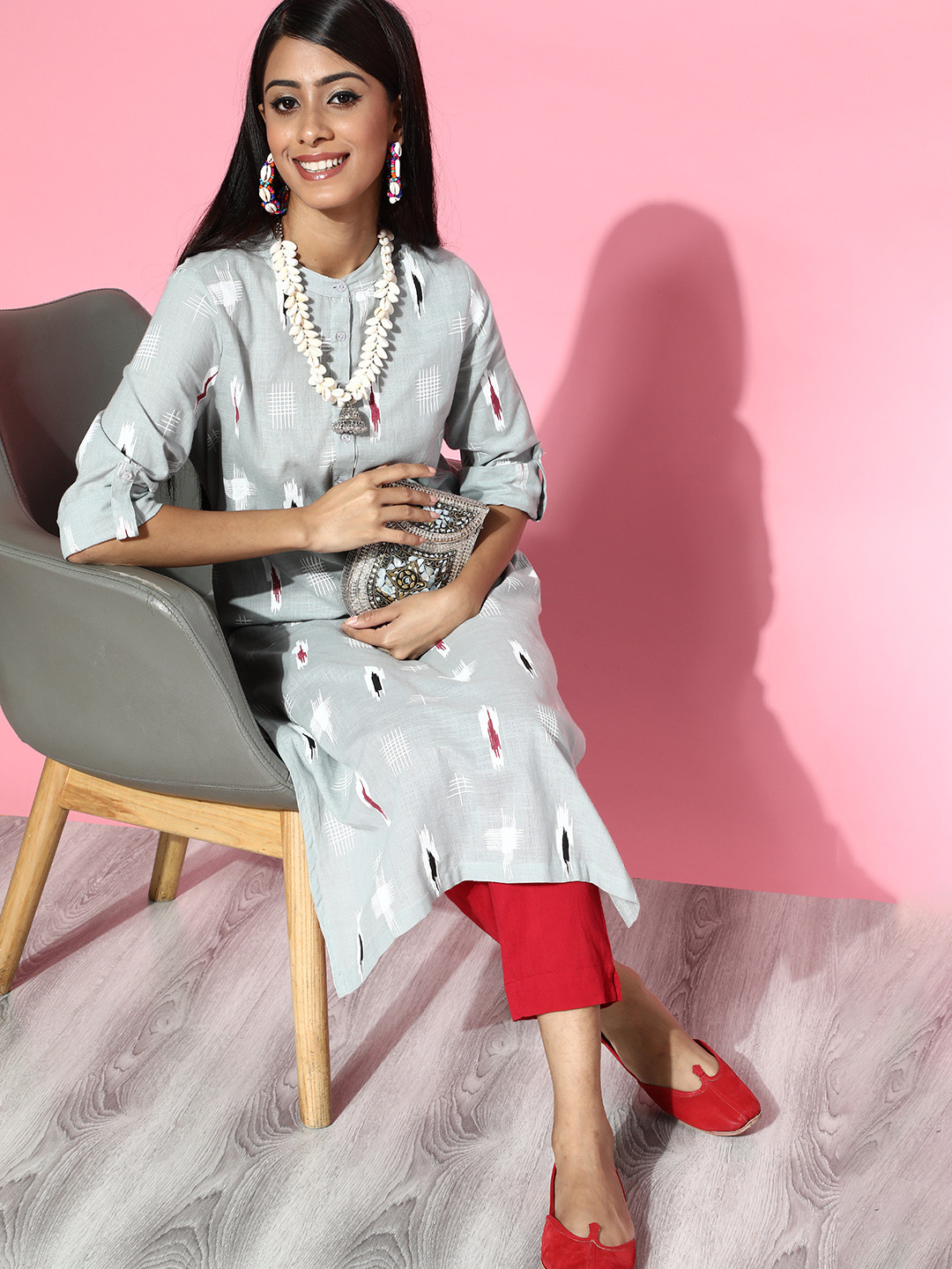 

Moda Rapido Women Grey Geometric Printed Straight Kurta